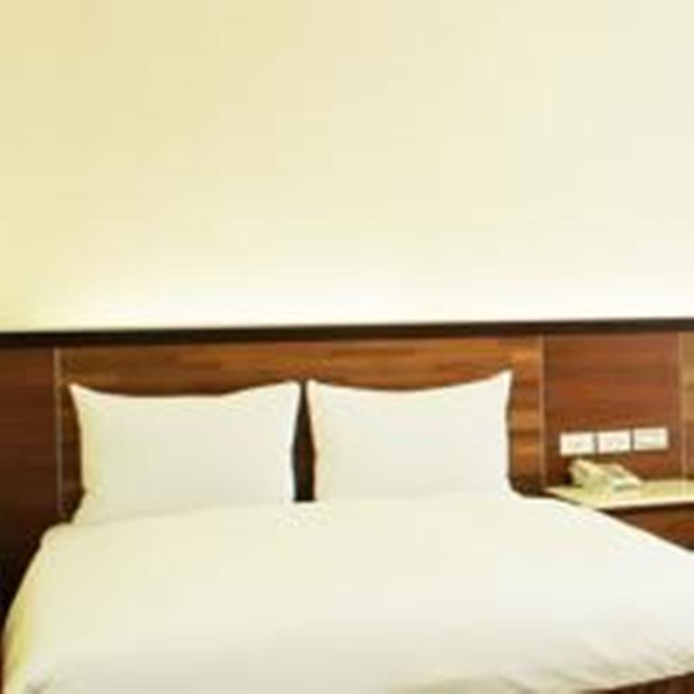 Puyisy Business Hotel Сіньчжу Екстер'єр фото